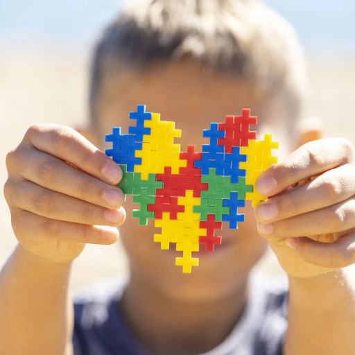 Imagem ilustrativa do curso de Diagnóstico e Cuidado com Crianças Autistas